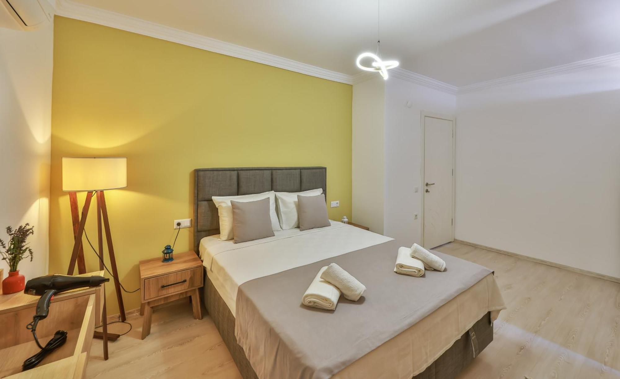 Goekyuezue Suit Apart Kaş Esterno foto