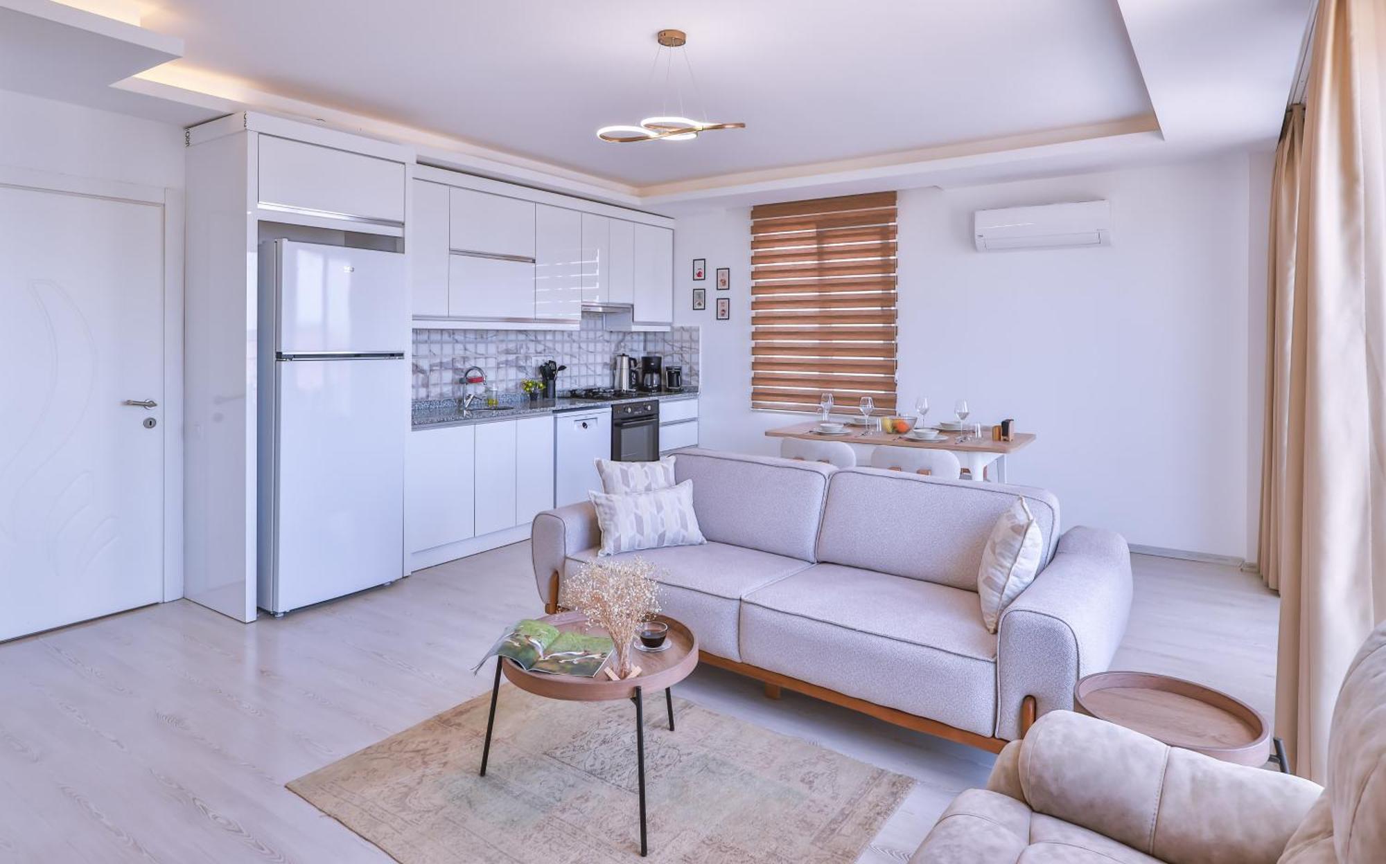 Goekyuezue Suit Apart Kaş Esterno foto