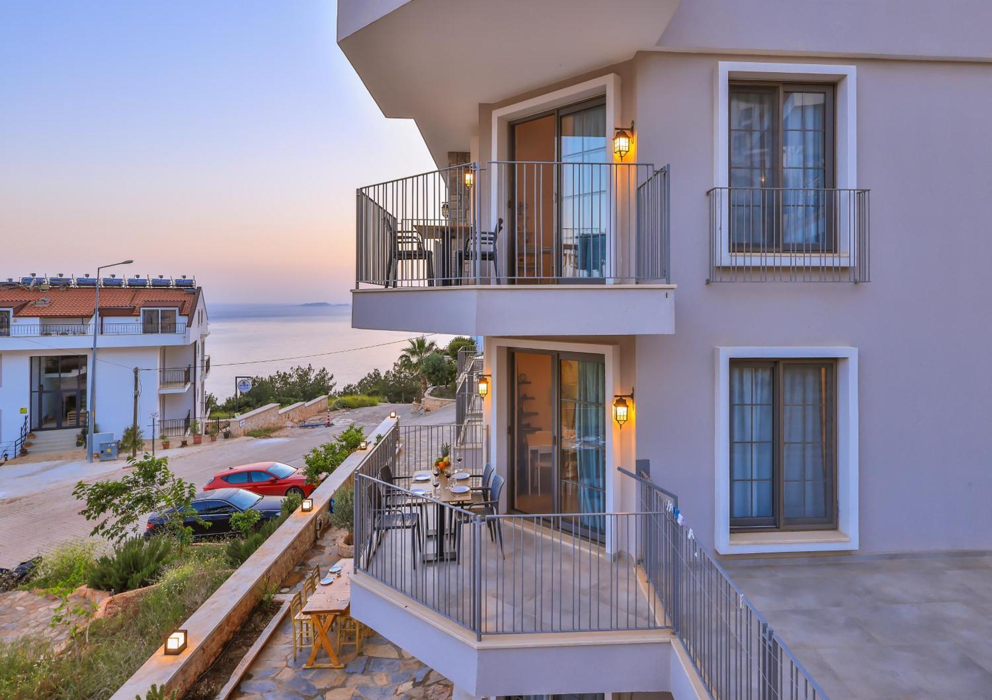 Goekyuezue Suit Apart Kaş Esterno foto
